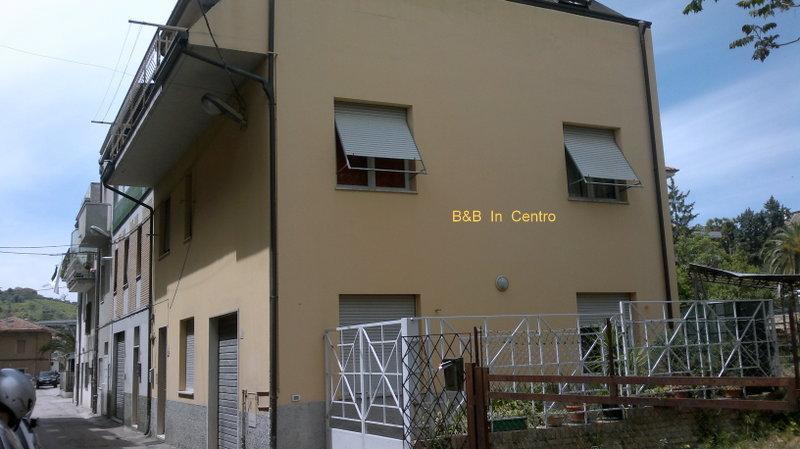 B&B In Centro San Benedetto del Tronto Exterior foto